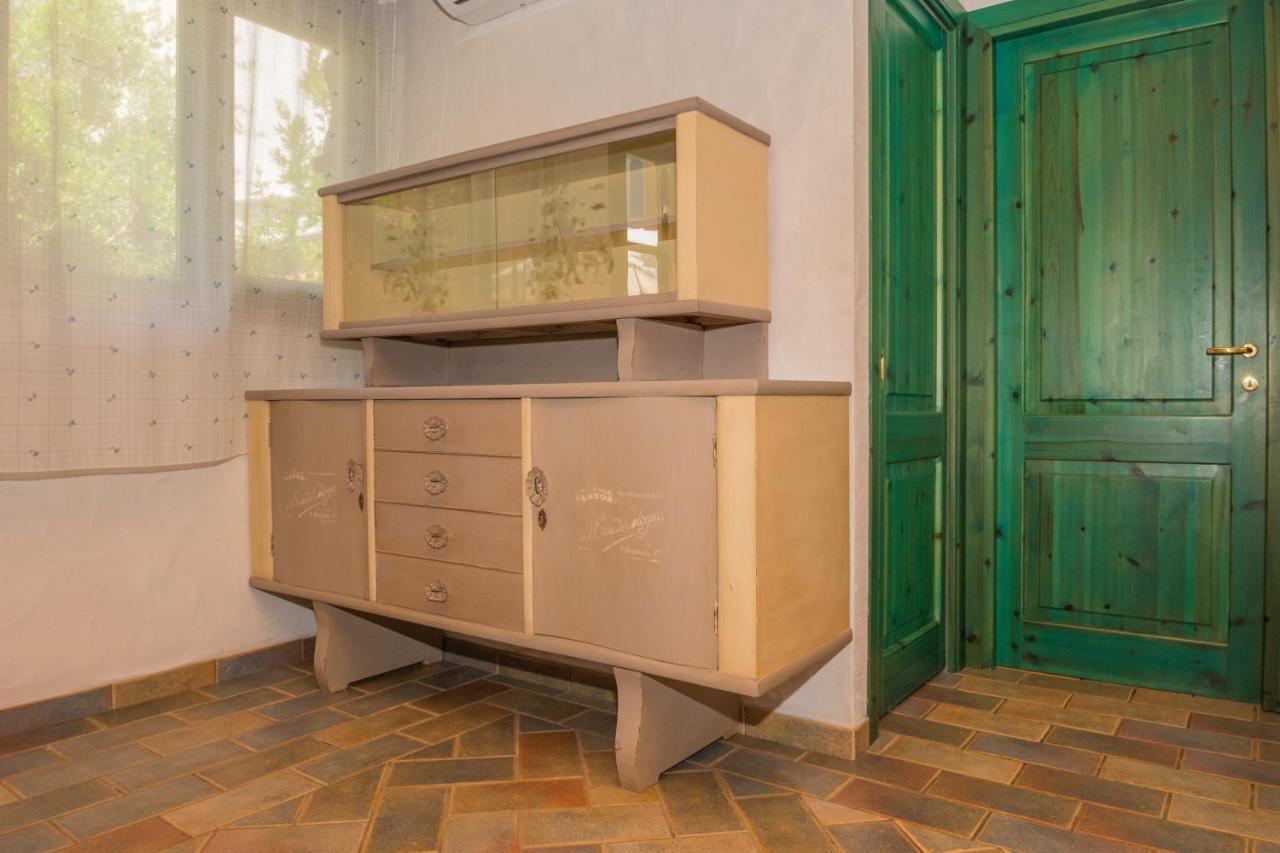 Ferienwohnung Sa Dommo De Sa Pietate Orosei Exterior foto