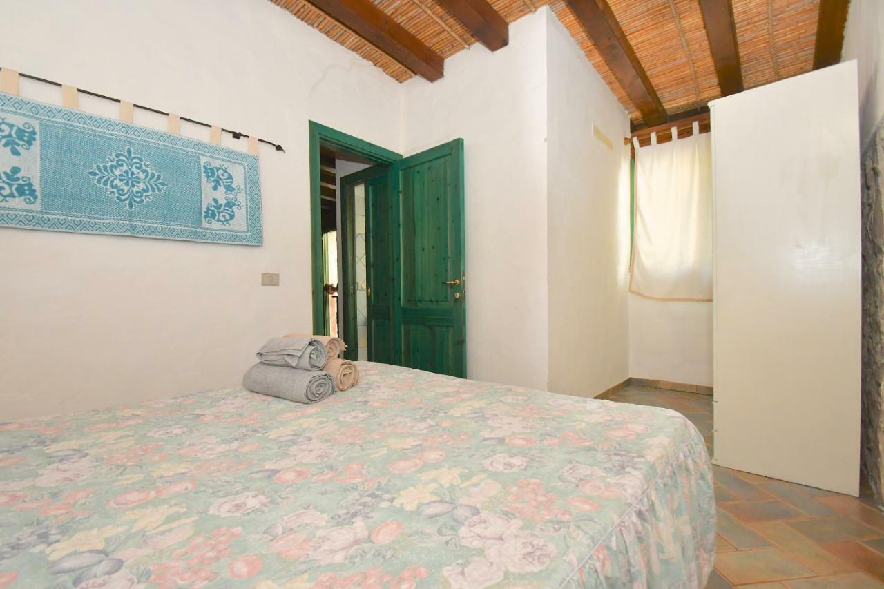 Ferienwohnung Sa Dommo De Sa Pietate Orosei Exterior foto