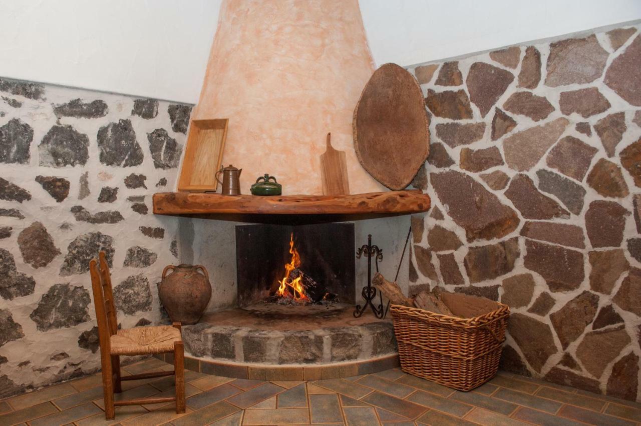 Ferienwohnung Sa Dommo De Sa Pietate Orosei Exterior foto